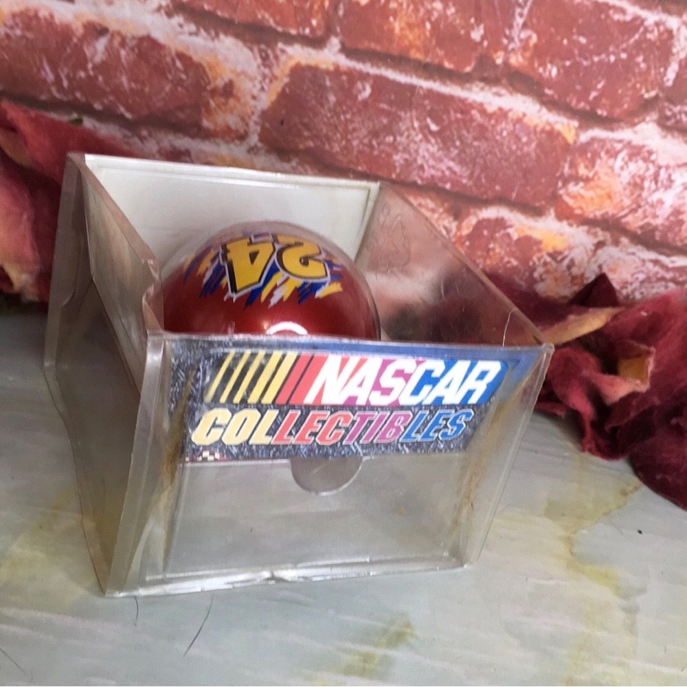 Vintage Y2K Nascar Jeff Gordon 24 Red Glass Ball Christmas Ornament - Picture 3 of 4